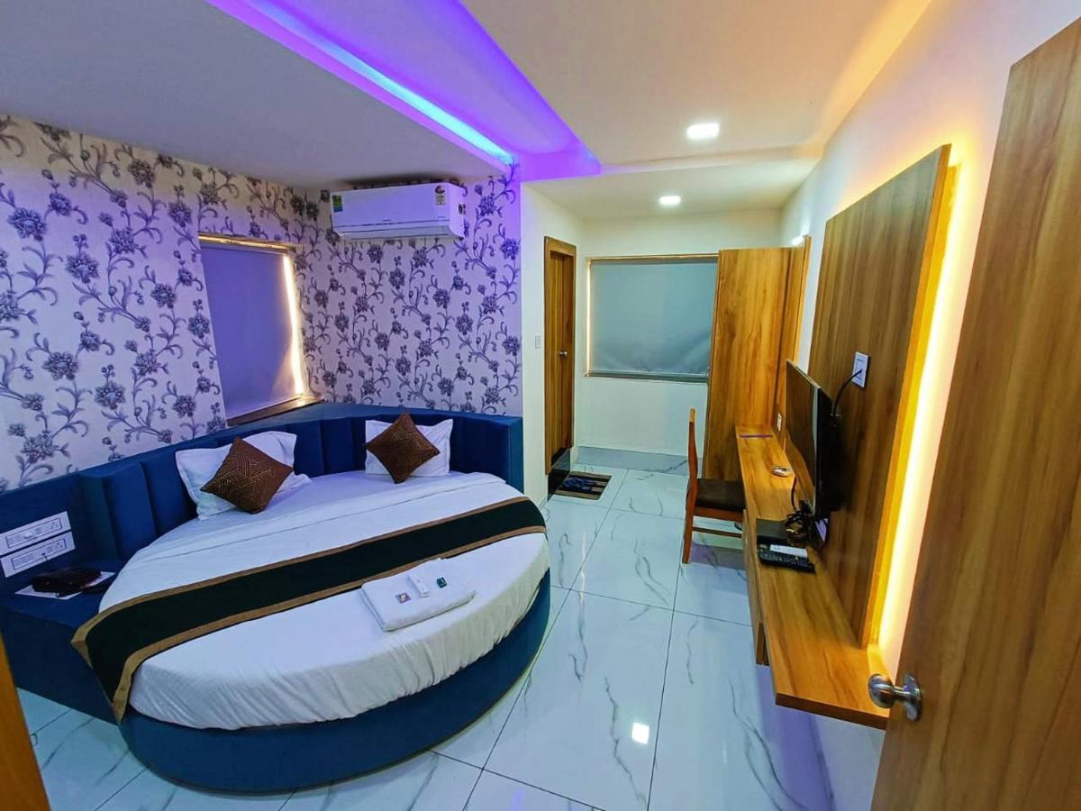 Hotel Rock Ананд Экстерьер фото