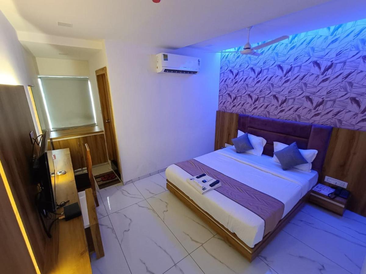 Hotel Rock Ананд Экстерьер фото